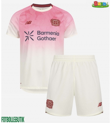 Bayer Leverkusen Bortaställ Barn 2025-26 Kortärmad (+ Korta byxor)